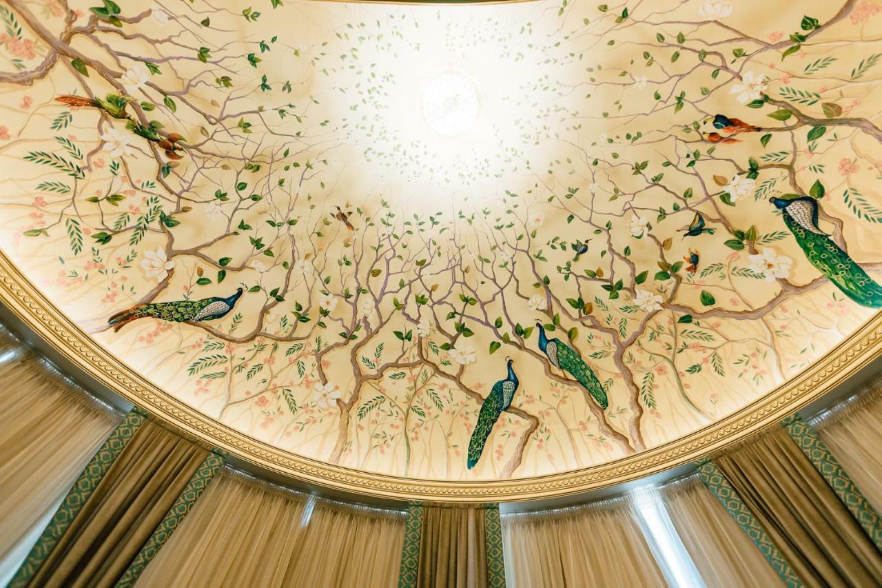 Khan-Chinar Hotel Dnipro Bagian luar foto
